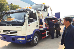新乐汽车道路救援拖车价格